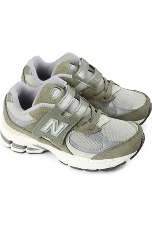 New Balance 2002 sneakers