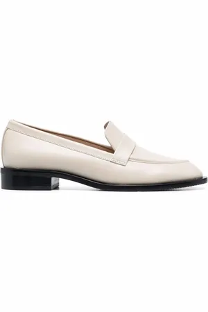 Stuart Weitzman Palmer Eleganta loafers med rundad tå