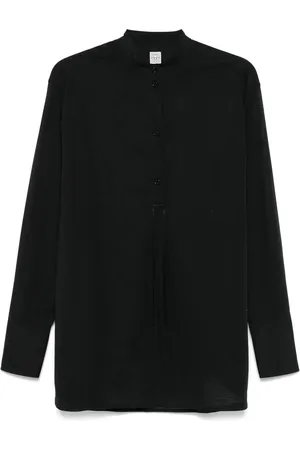 Totême Blus med ståkrage