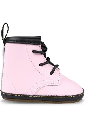 Dr. Martens Ankelboots med snörning