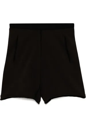 UNDER CONSTRUCTION Shorts med sömdetalj
