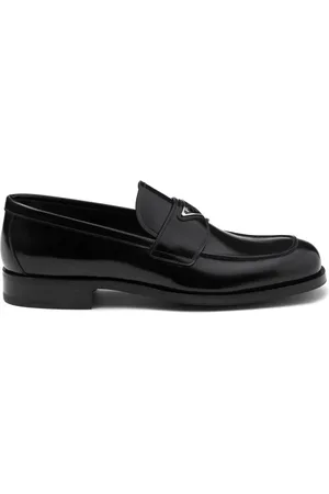 Prada Loafers med logotypplakett