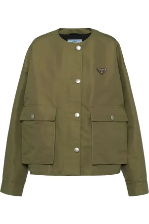Prada Jacka med triangelformad logotyp