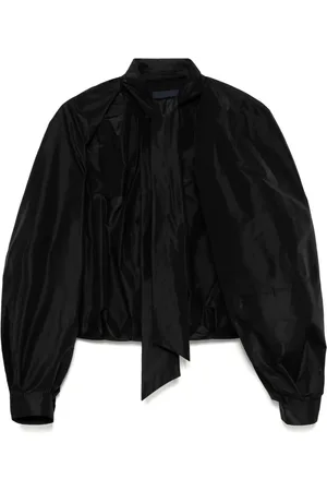 JUUN.J Blus med sjaldetalj