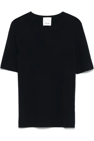 Allude Stickad t