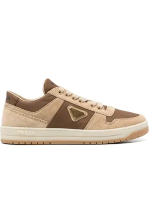 Prada Sneakers med triangelformad emalj