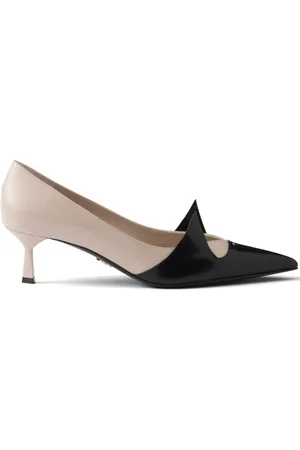Prada Tvåfärgade pumps i borstat läder 55 mm