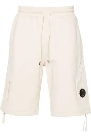 C.P. Company Cargoshorts med linsdetalj