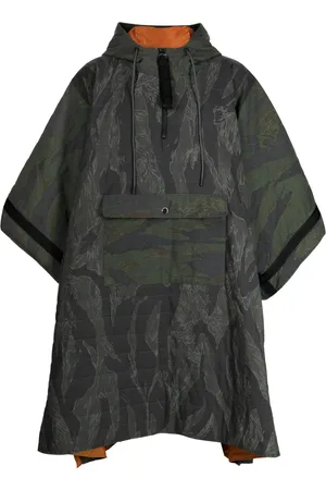 MOSTLY HEARD RARELY SEEN Kamouflagemönstrad quiltad poncho