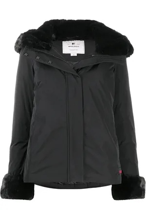 Woolrich Puffjacka med fuskpälskant
