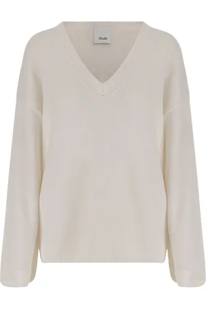Allude V