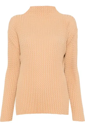 Issey Miyake Spongy