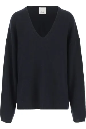 Allude V