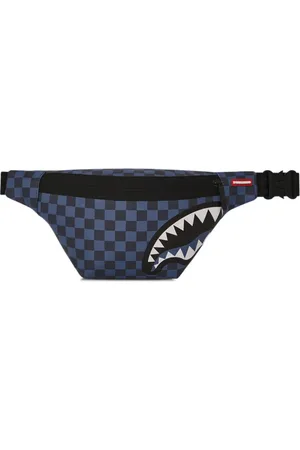 Sprayground Sharks In Paris midjeväska
