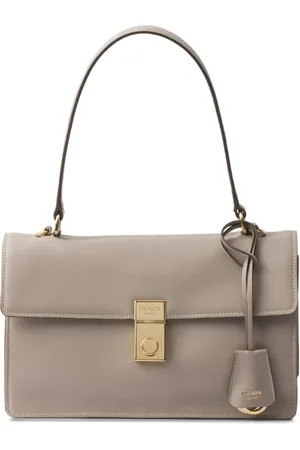 Prada Axelväska i läder