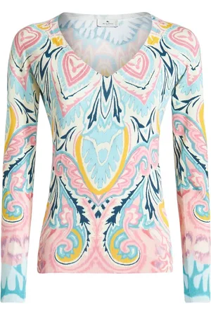 Etro V
