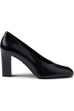 Prada Pumps med T