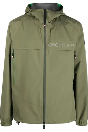 Moncler Jacka med logotyp