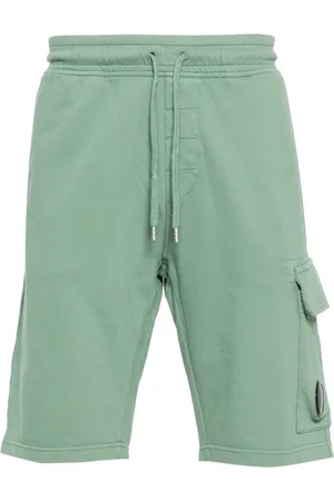 C.P. Company Cargoshorts med linsdetalj