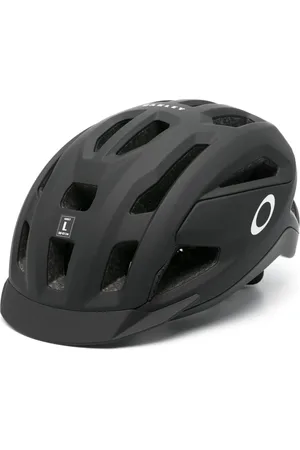 Oakley ARO3 All Road hjälm