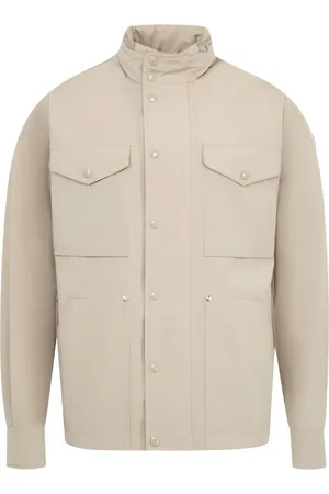 Moncler Jacka med logotyp