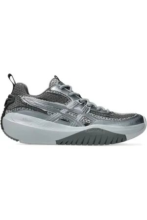 Asics Neocurve sneakers med panel