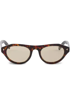 Prada Rivet