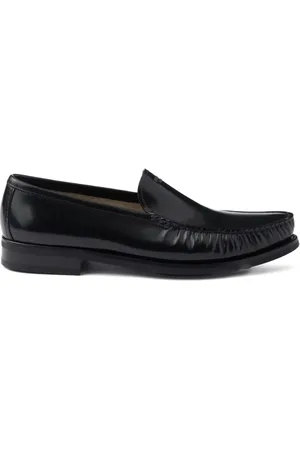 Prada Loafers i borstat läder