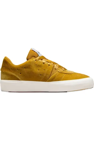 Jordan Series SE Gold Velvet sneakers