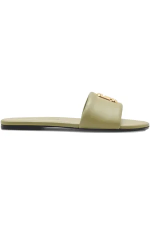 Marc Jacobs The Snapshot slides