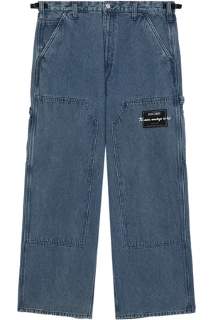 Izzue Vida jeans med logotypapplikation