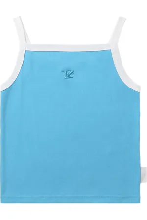 Izzue Linne med broderad logotyp