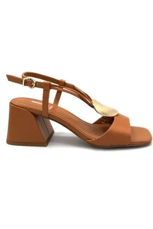 Jeannot Skor, Dam, 36 EU, Läder, Kanel Läder Sandal med Justerbar Rem