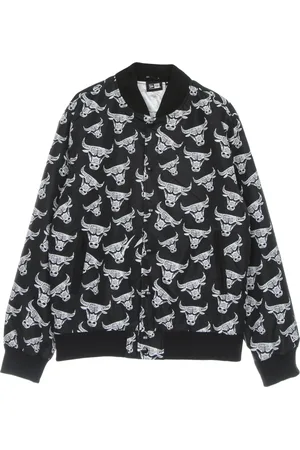 New Era Jacka, Herr, XS, Polyester, Chicago Bulls All Over Print Bomber Jacket