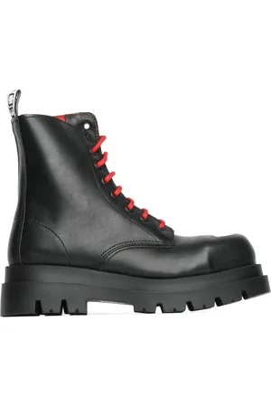 Cult Skor, Dam, 40 EU, Wedge Bolt Skor med 8 Hål