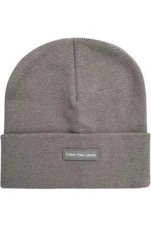 Calvin Klein Accessoarer, Dam, ONE Size, Polyester, Logo Patch Polyester Beanie