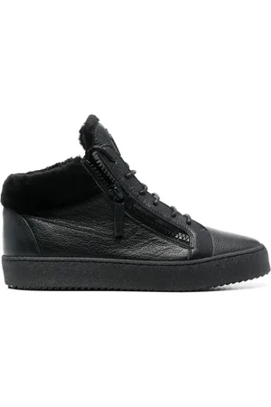 Giuseppe Zanotti Skor, Herr, 42 EU, Läder, Svarta Eleganta Stängda Platta Sneakers