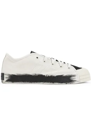 Y-3 Skor, Herr, 45 EU, Vita Sneakers Snygg Design Bekväm Passform