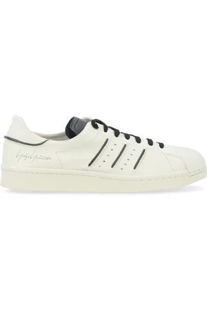 Y-3 Skor, Herr, 43 EU, Läder, Vit lädersneaker med handmålade detaljer