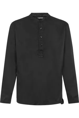 Tom Ford Skjorta, Herr, XL, Svart Silk Crewneck Tröja med Asymmetrisk Fåll