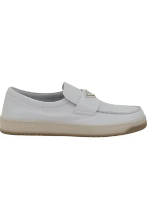 Prada Skor, Herr, 40 EU, Läder, Klassiska Lderloafers med Logo