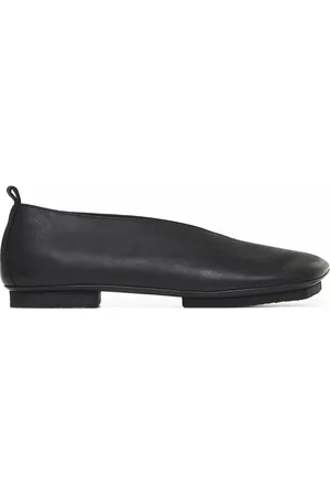 UMA WANG Skor, Dam, 38 EU, Svarta platta skor Elegant stil