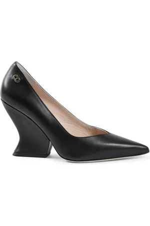 DEE OCLEPPO Skor, Dam, 38 1/2 EU, Läder, Vågformade spetsiga pumps