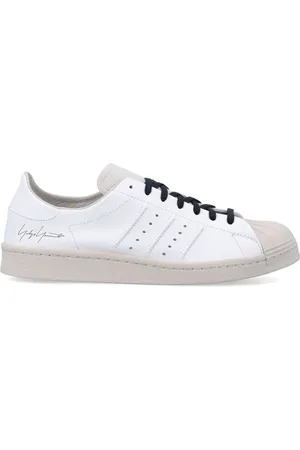 Y-3 Skor, Herr, 43 EU, Läder, Vita Sneakers med Gummiskydd