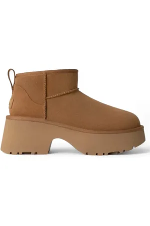 UGG Skor, Dam, 38 EU, Mocka, Klassiska Ultra Mini New Heights Stövlar