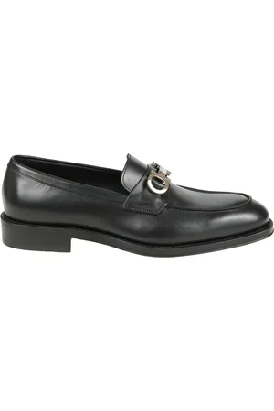 Salvatore Ferragamo Skor, Herr, 41 EU, Läder, Ornamented Gancini Loafers Lädersula
