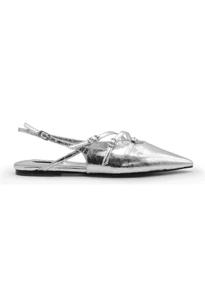 Steve Madden Skor, Dam, 38 1/2 EU, Läder, Silver Sandaler med Justerbar Rem
