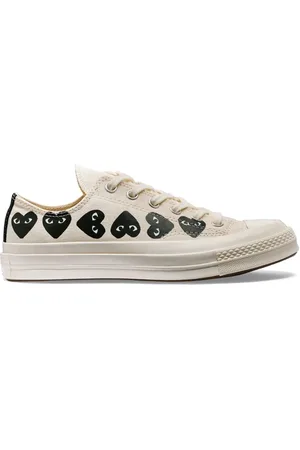 Comme des Garçons Skor, Herr, 45 EU, Vita Multi Hearts Låga Sneakers