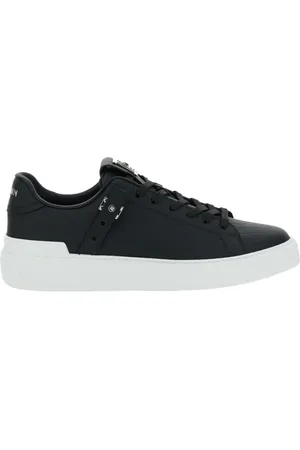 Balmain Skor, Herr, 42 EU, Läder, Svarta låga sneakers med diamantmotiv
