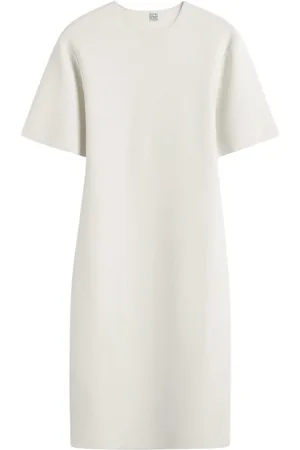 Totême Klänning, Dam, L, Vit Stickad Klänning Chic Minimalistisk Stil